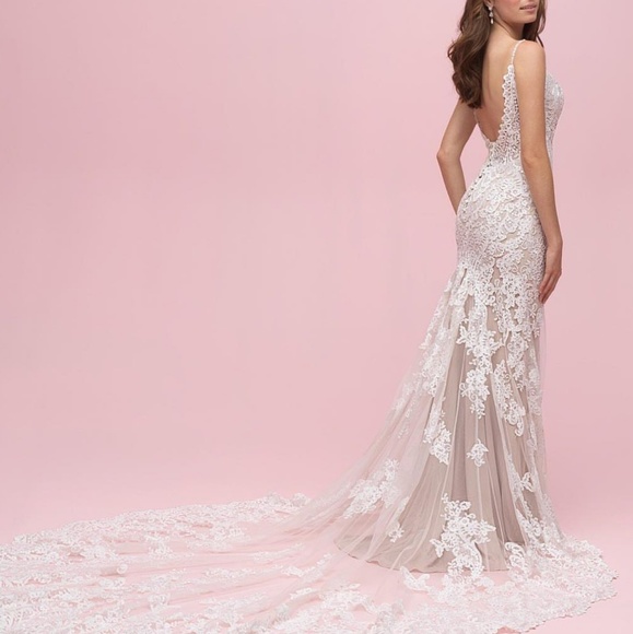 Allure Romance Wedding Gown Style 3204 Size 10 - Picture 2 of 5